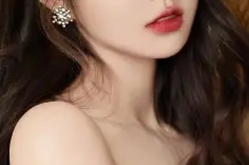 百万网红人设彻底崩塌! 前男友扒出虐狗真相思聪不认女儿是对的