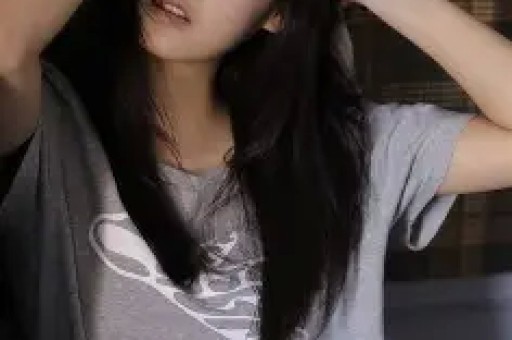 太猖狂了！明星工作人员机场暴打路人现场群众道出真相